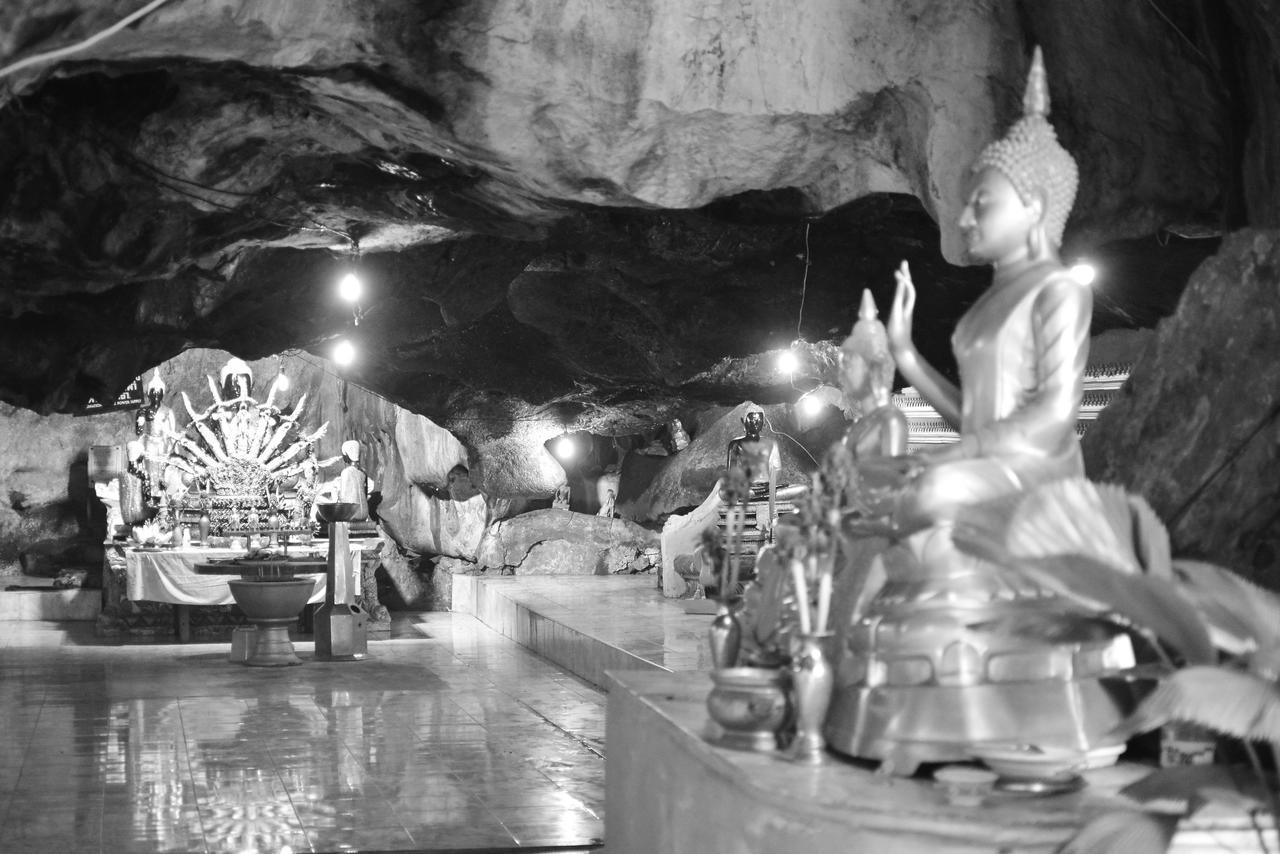 Hostel Bankaikow Kanchanaburi Exteriér fotografie